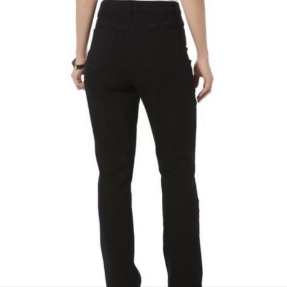 Basic Editions Jeans - Picture 2 of 3